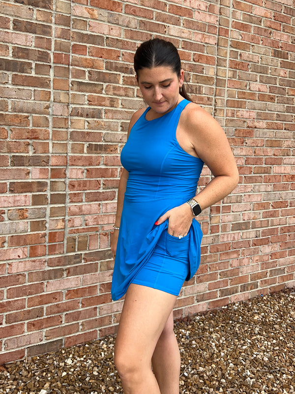KEYHOLE ATHLEISURE DRESS