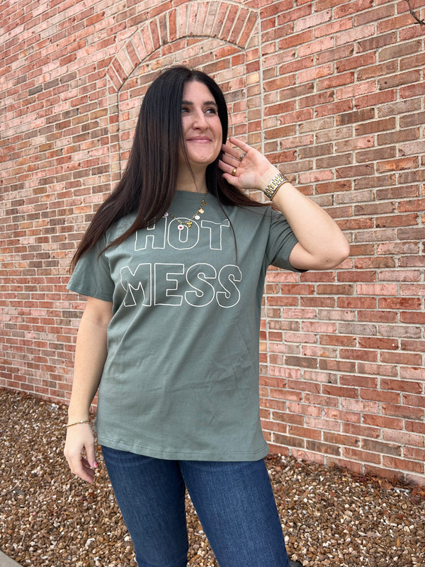 HOT MESS GRAPHIC TEE