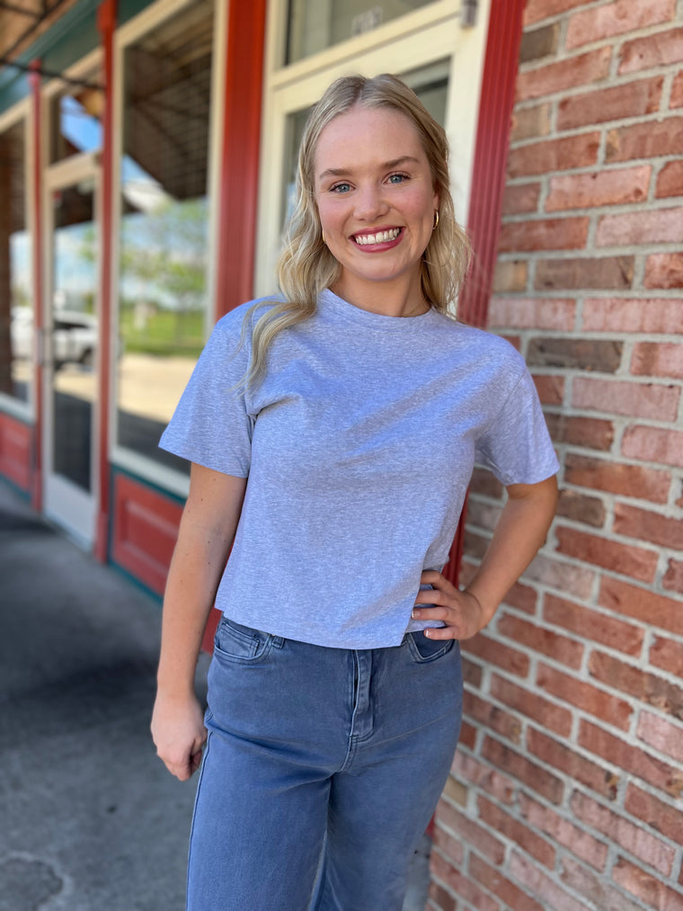 CROPPED BASIC COTTON TEE- 4 COLORS