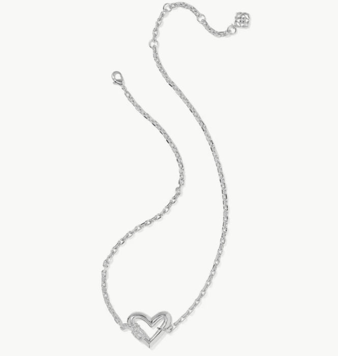 KENDRA SCOTT: EMERY HEART PENDANT NECKLACE