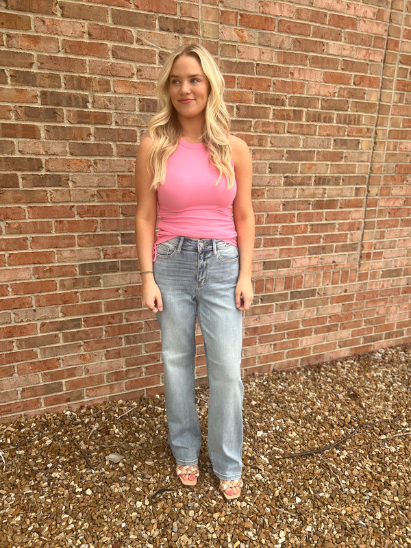 LIGHTWASH STRAIGHT LEG JEAN