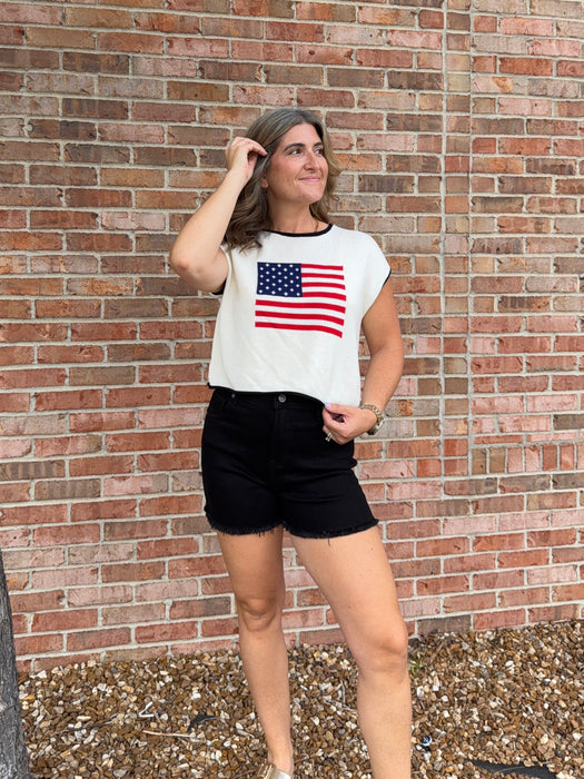 BLACK TRIM FLAG TOP