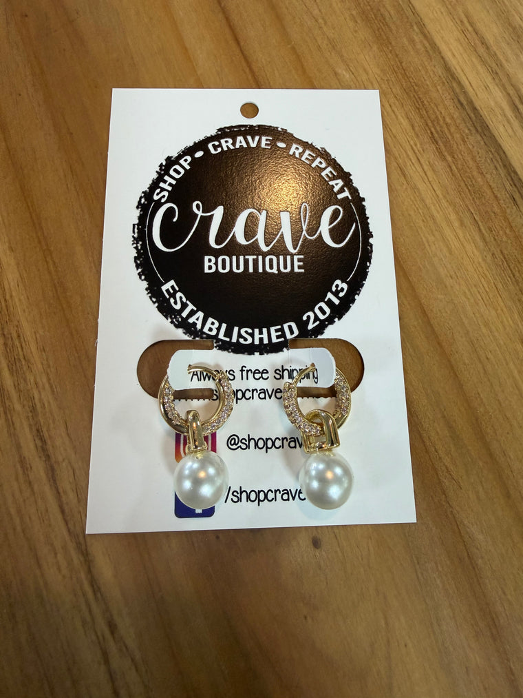 PEARL HUGGIE HOOP EARRING