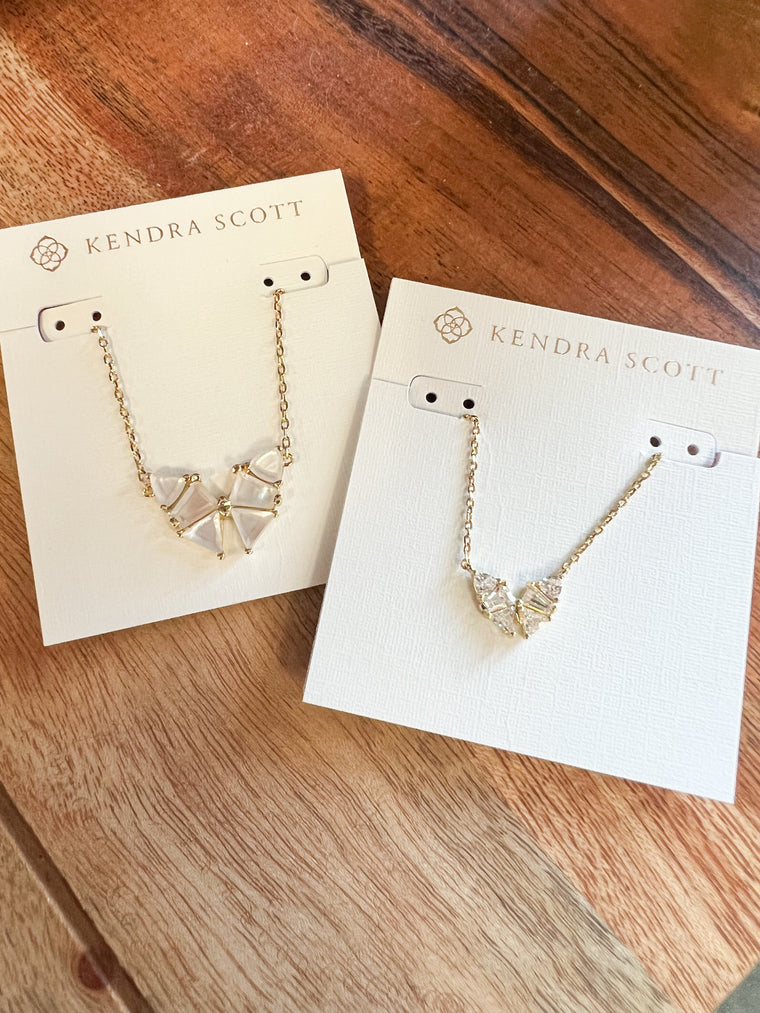 KENDRA SCOTT: BLAIR BUTTERFLY PENDANT NECKLACE