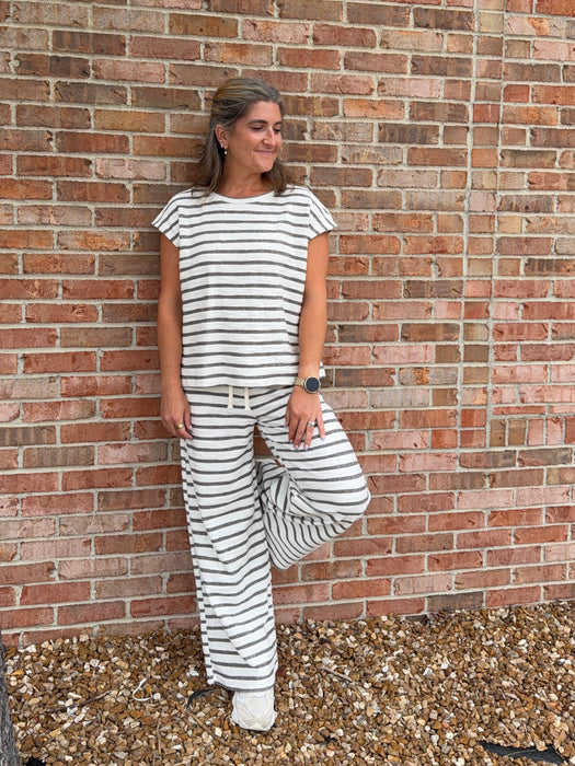 SWEETHEART STRIPED WIDE LEG PANTS- 2 COLORS