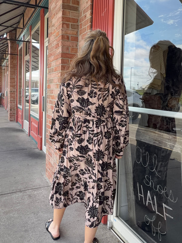 BLACK AND MOCHA BELTED DRESS