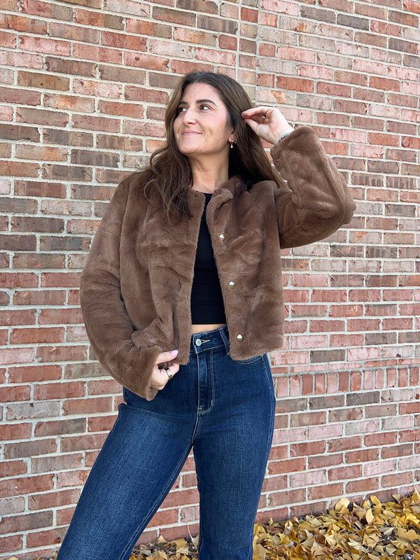 FAUX FUR CROPPED JACKET