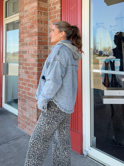 VINTAGE DENIM JACKET