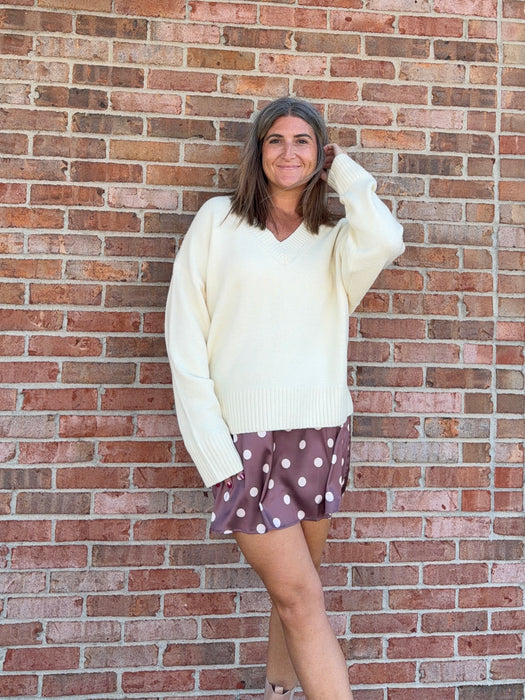 CLASSIC V NECK SWEATER- 2 COLORS