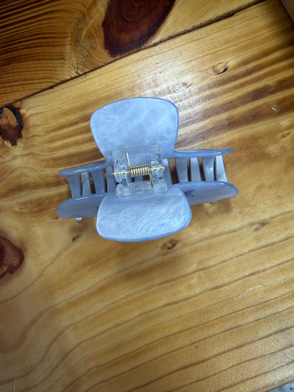 FISHY FISHY CLAW CLIP