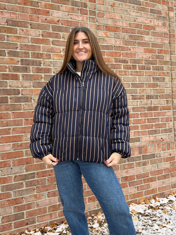 NAVY STRIPED PUFFER JACKET
