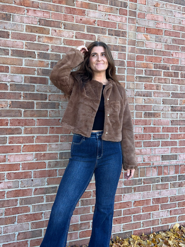 FAUX FUR CROPPED JACKET