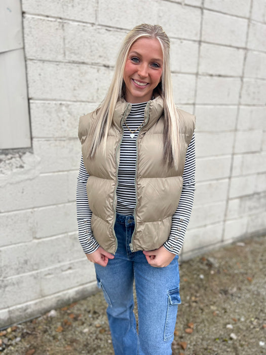 SMOOTH PUFFER VEST- 2 COLORS