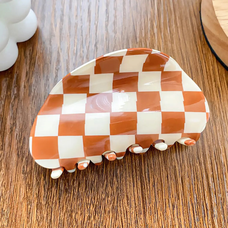 CHECKERED CLAW CLIP- 4 COLORS