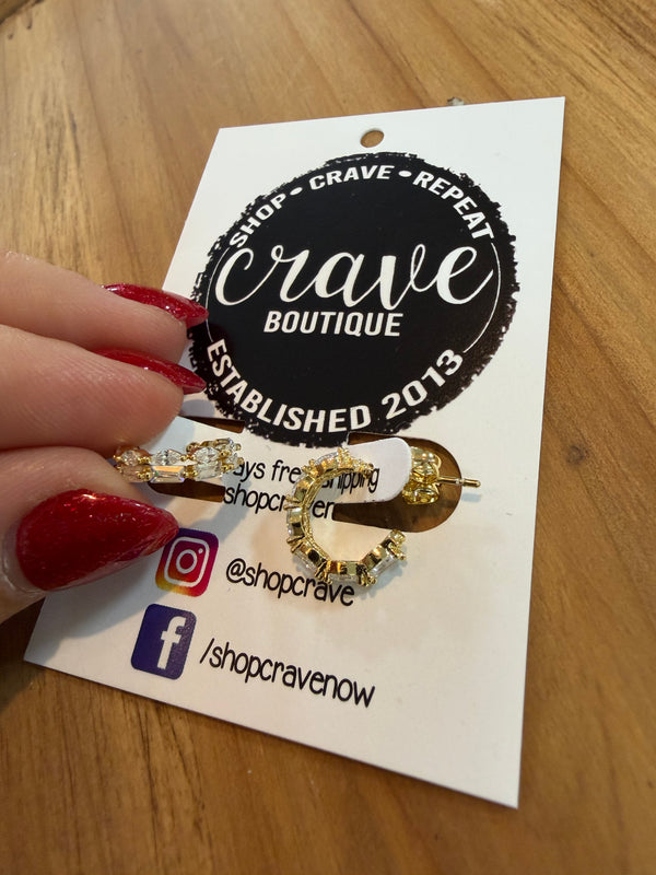 SMALL CRYSTAL HUGGIE HOOP