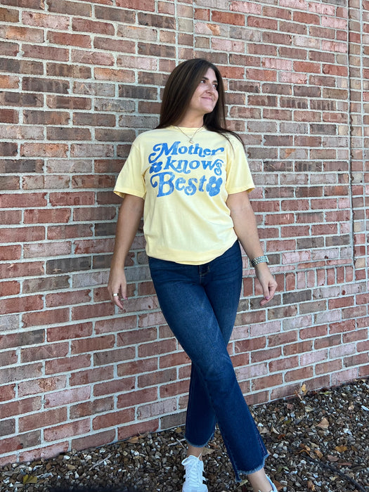MOTHER KNOWS BEST GRAPHIC TEE