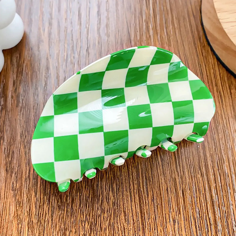 CHECKERED CLAW CLIP- 4 COLORS