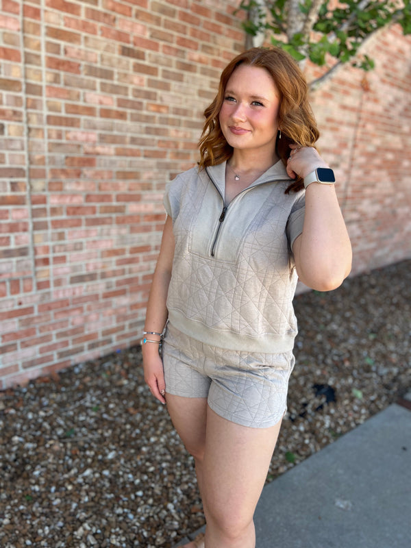 QUILTED ZIP UP TOP- 2 COLORS