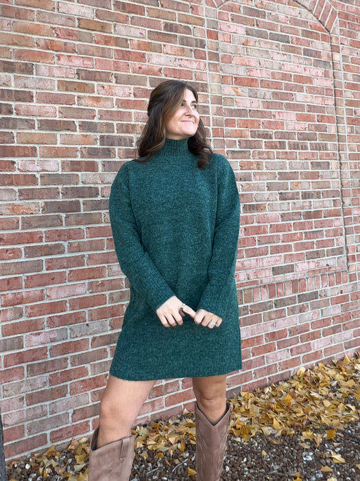 DARK GREEN SWEATER DRESS