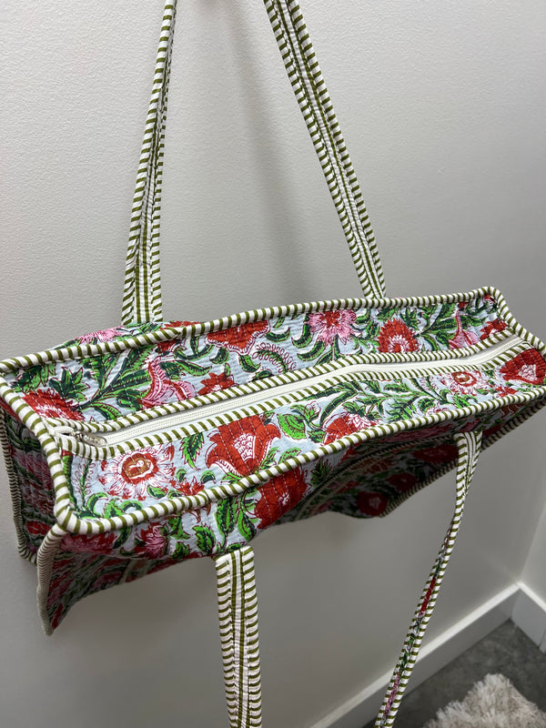 QUILTED TOTE BAG
