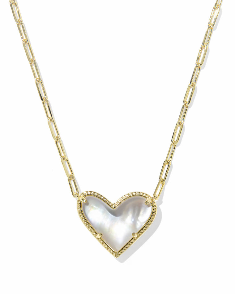 KENDRA SCOTT: ARI HEART STATEMENT NECKLACE
