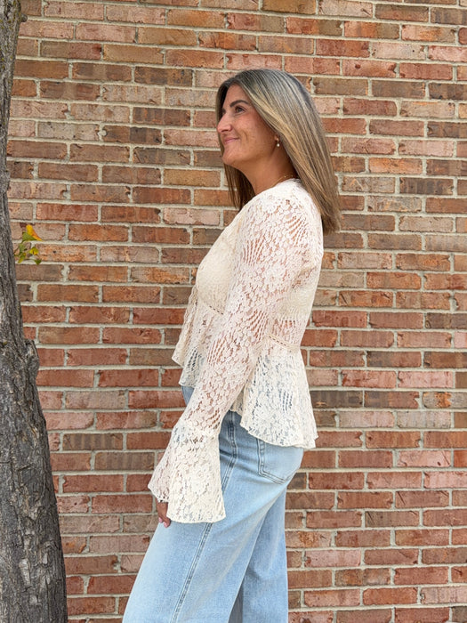 CREAM LACE TOP