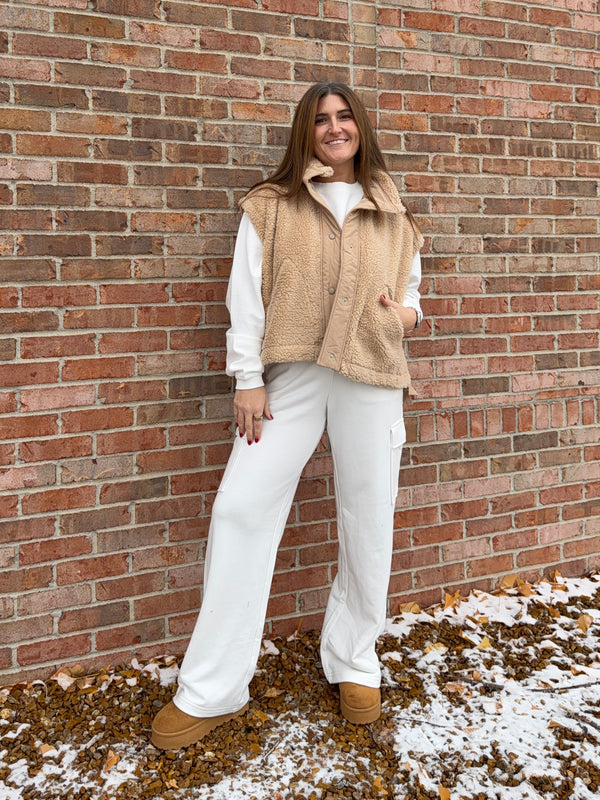 BOW TIED FUZZY VEST- 2 COLORS