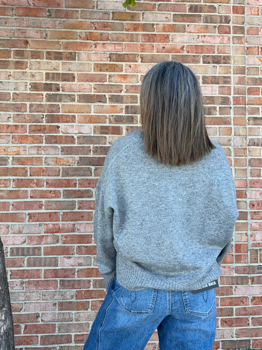CLASSIC V NECK SWEATER- 2 COLORS