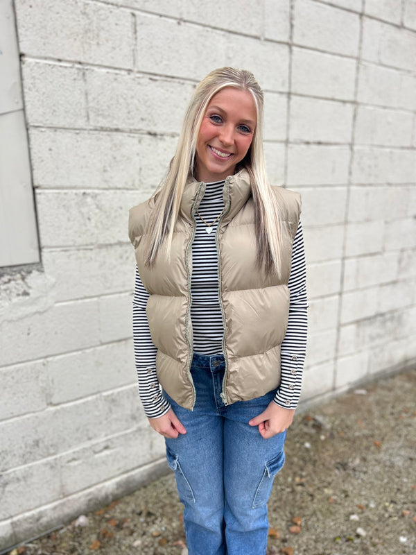 SMOOTH PUFFER VEST- 2 COLORS