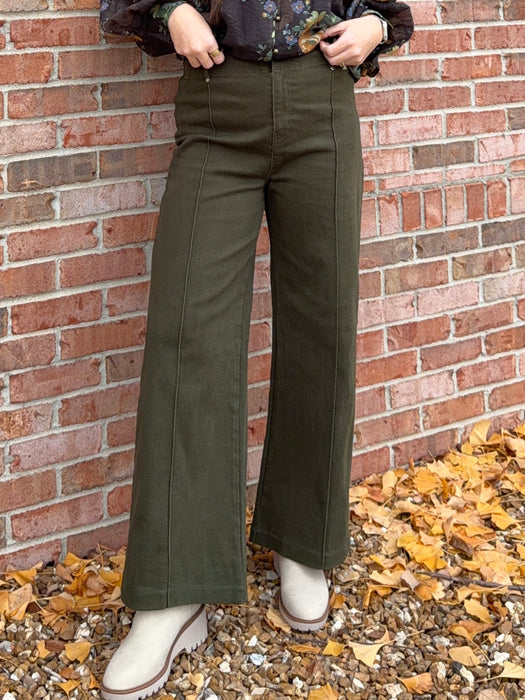 FRONT SEAM OLIVE PANTS
