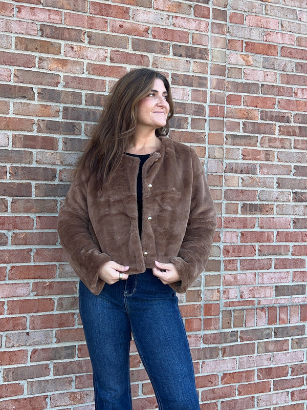 FAUX FUR CROPPED JACKET