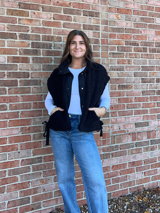 FAUX FUR VEST- 2 COLORS