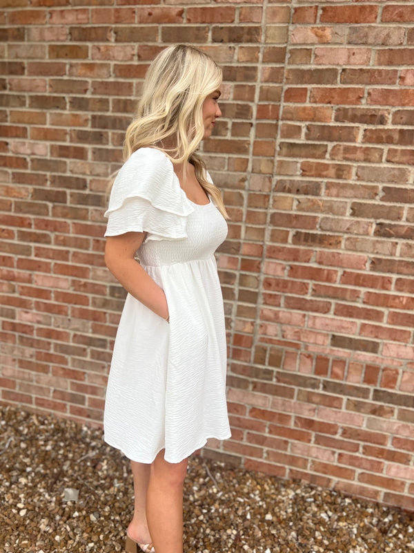 RUFFLE SLEEVE SMOCK DRESS