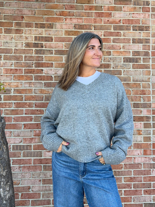 CLASSIC V NECK SWEATER- 2 COLORS