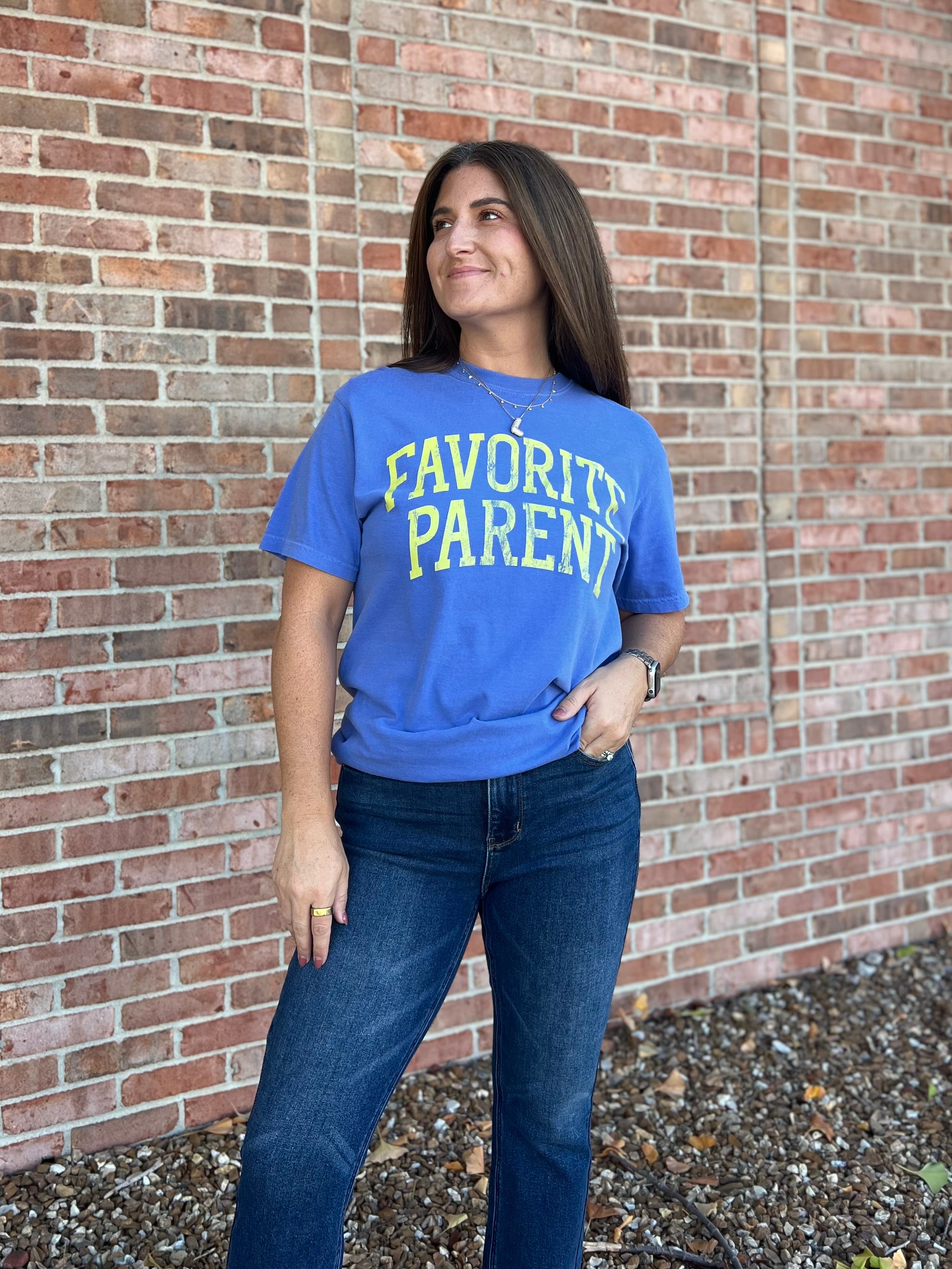 FAVORITE PARENT GRAPHIC TEE