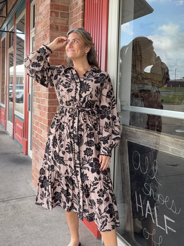 BLACK AND MOCHA BELTED DRESS