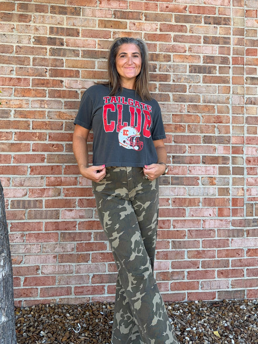 TAILGATE CLUB CROPPED TEE