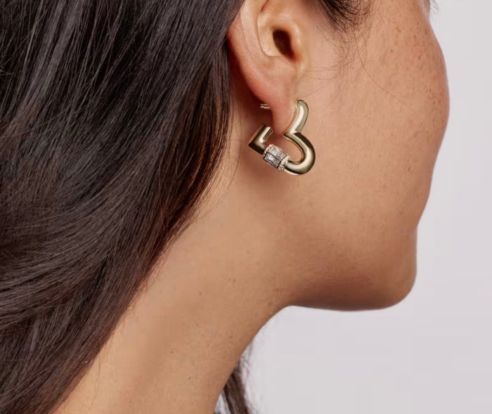 KENDRA SCOTT: EMERY HEART EARRING