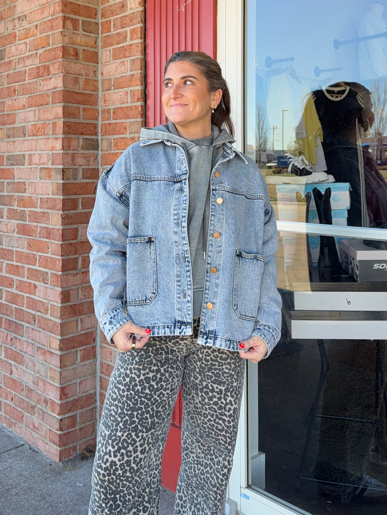 VINTAGE DENIM JACKET