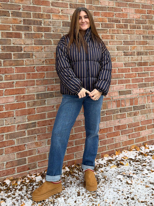 NAVY STRIPED PUFFER JACKET