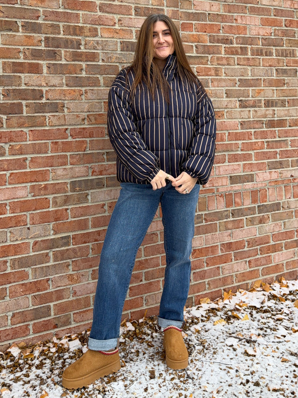 NAVY STRIPED PUFFER JACKET