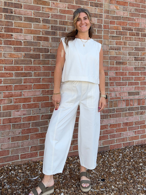 WHITE BARREL JEANS