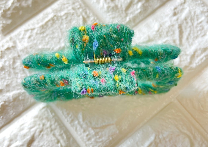 YARN COVERED CLAW CLIPS