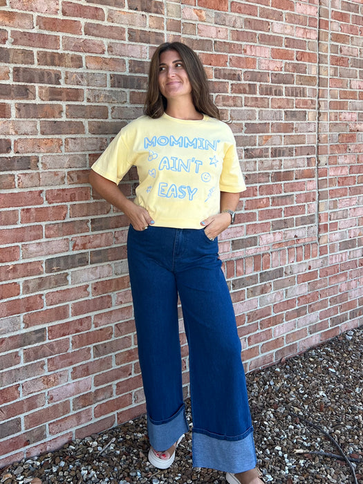 MOMMIN AINT EASY TEE