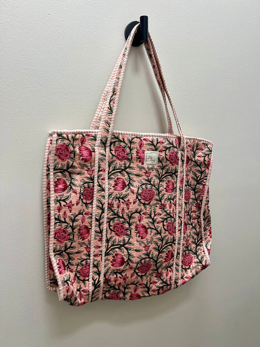 QUILTED TOTE BAG