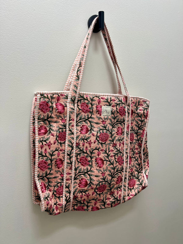 QUILTED TOTE BAG