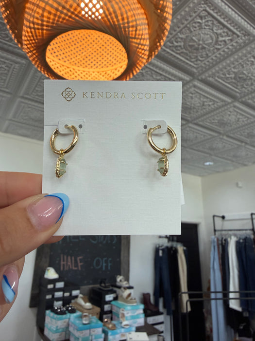 KENDRA SCOTT: EMILIE HUGGIE HOOP