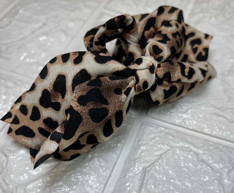 LEOPARD FABRIC  CLIP