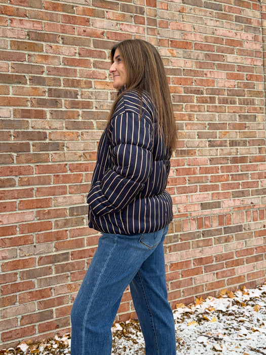 NAVY STRIPED PUFFER JACKET