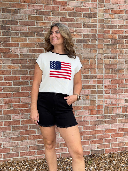 BLACK TRIM FLAG TOP